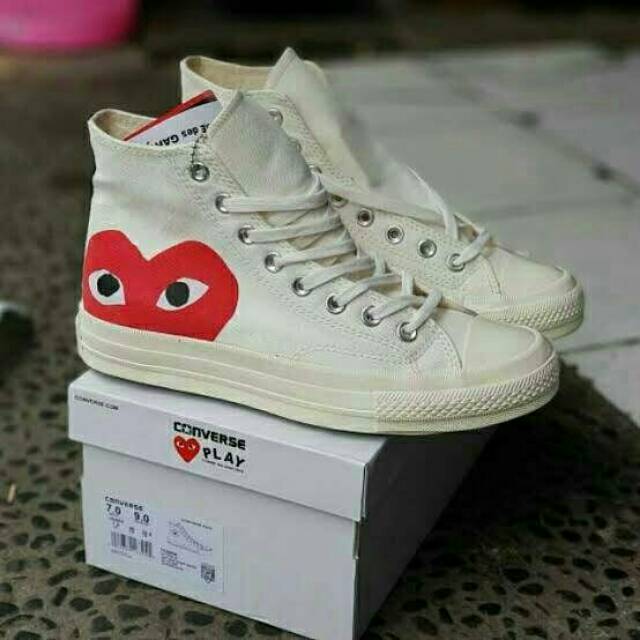 Sepatu Converse CDG Play High Sepatu Converse CDG Play High Sepatu Converse CDG Play High Wanita