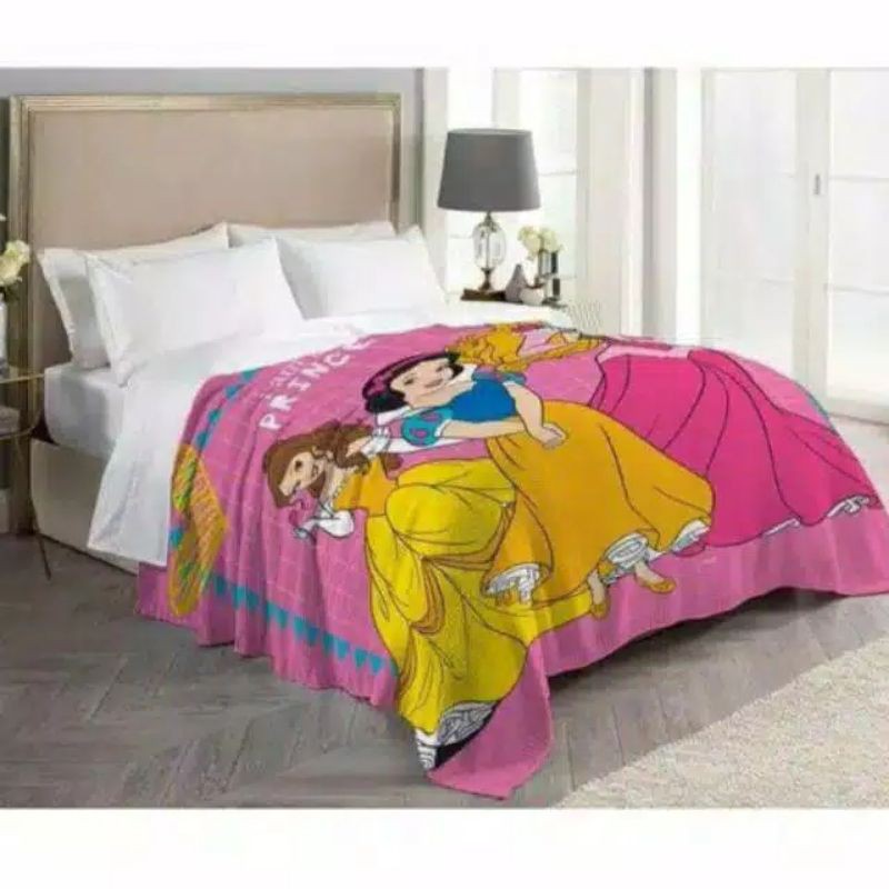 INTERNAL Selimut Bulu Lembut Ukuran 160×200 Motif Karakter THREE PRINCESS