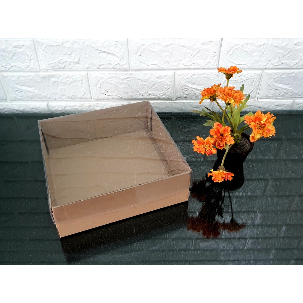 Box Eflute Tutup Mika (Uk. 22 x 22 x 7,5 cm)