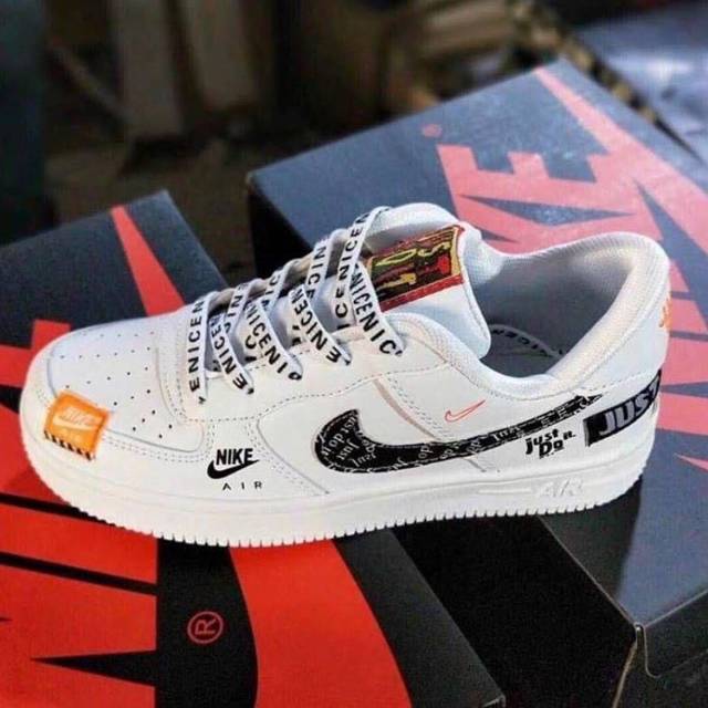  Nike  Air Force One Just  Do  It White Sepatu  Pria dan Sepatu  