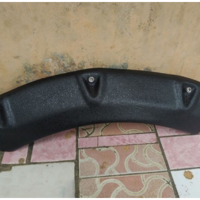 over fender satuan Pajero lama bagian pintu
