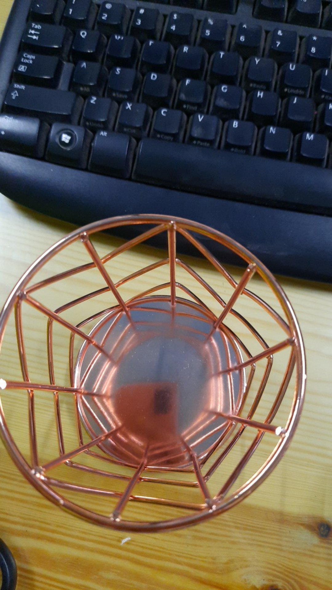 Kotak Penyimpanan Brush Makeup Bentuk Bulat Bahan Metal