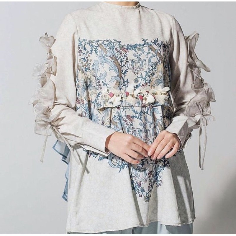 New Ruzha Top Beige Aleza size M