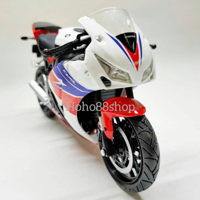NewRay skala 12 Honda CBR1000RR