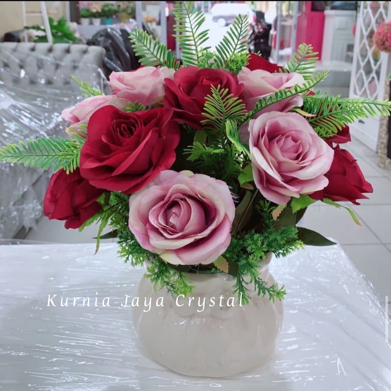 Bunga Artificial mawar merah muda Import Include Vas keramik/ Bunga Mawar artificial