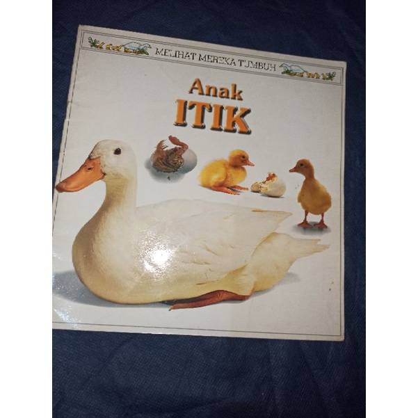 Buku pengetahuan anak - seri melihat mereka tumbuh - ANAK SERIGALA (preloved)