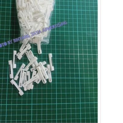 

✽ PENITI PUTIH PLASTIK 3.5CM PREMIUM 1 GROSS ➤