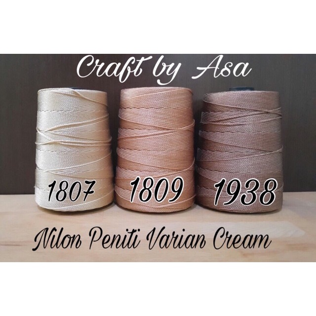 Benang rajut nilon peniti varian cream