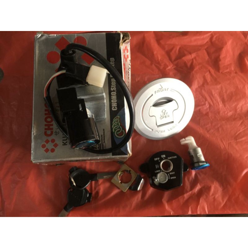 KUNCI KONTAK KONCI KONTAK ASSY KUNCI KOMPLIT CBR 150 THAILAND CB 150 R THAILAND CBR 150 OLD K45