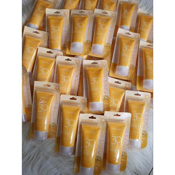 WARDAH SUNCREEN GEL SPF 30 PA+++ UV SHIELD