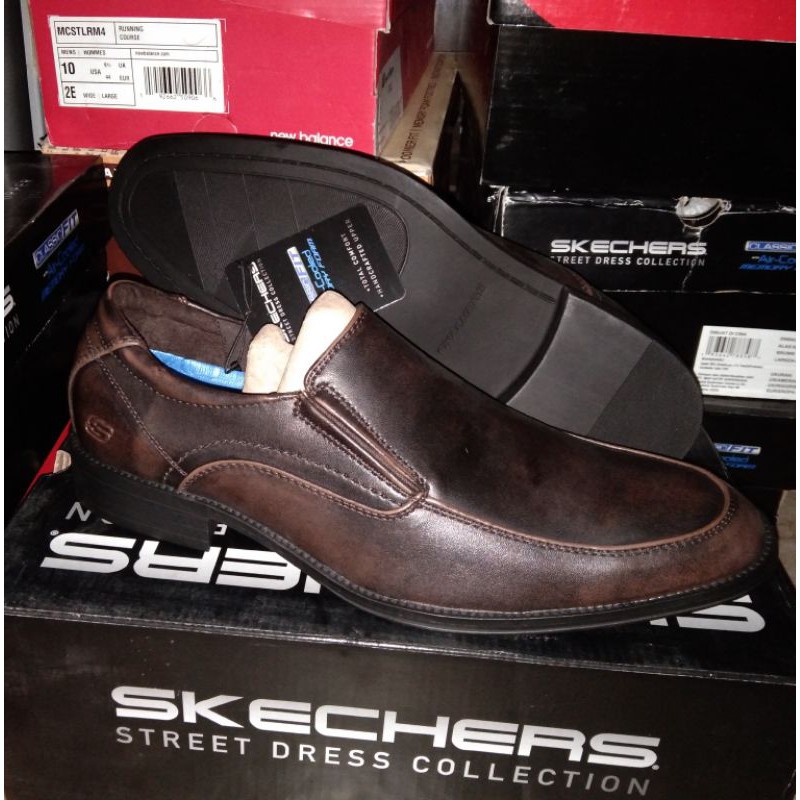 Original 100 % Sepatu Formal Pantofel Skechers Classic Fit Brown