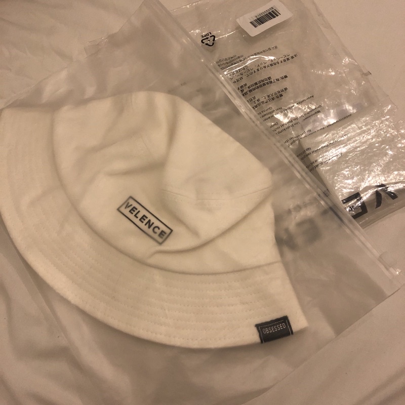 Win Metawin Velence Bucket Hat White OFFICIAL (never been used)