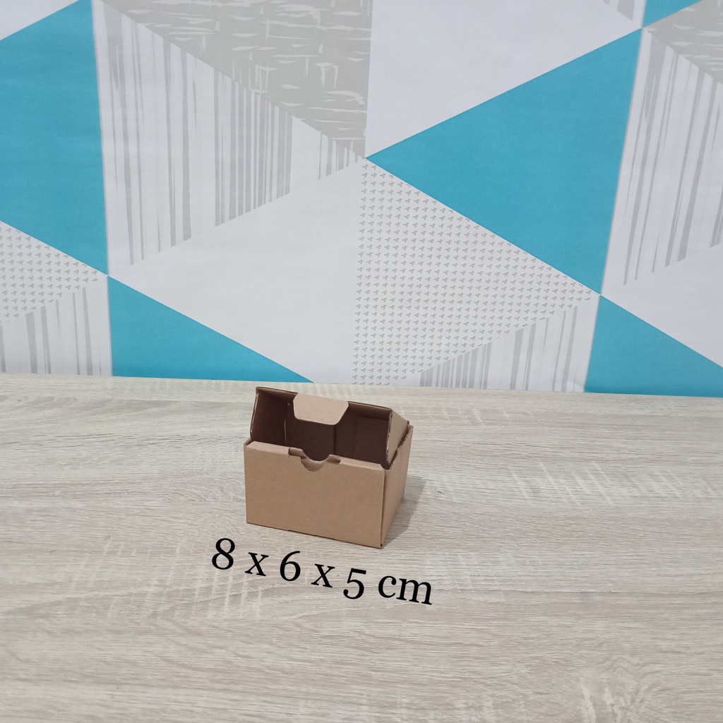 

Kardus 8 x 6 x 5 cm....Die Cut kotak aksesoris dll