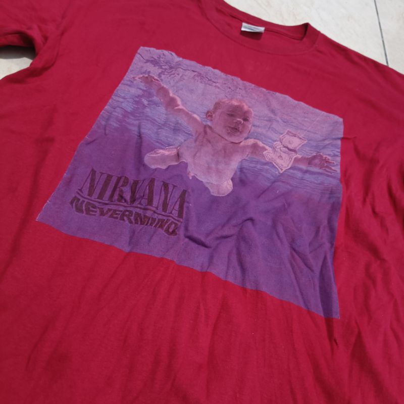 KAOS BAND NIRVANA NEVERMIND SECOND VINTAGE WARNA MERAH