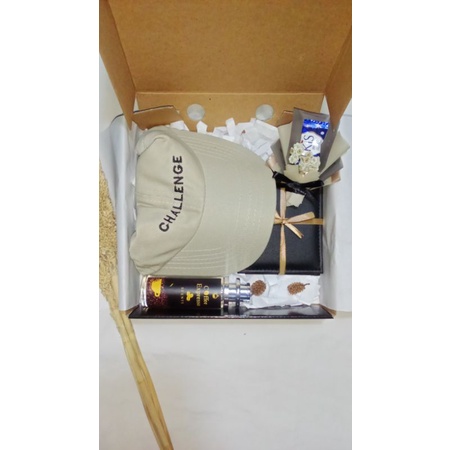 

Hampers cowok estetik cek deskripsi dibawah