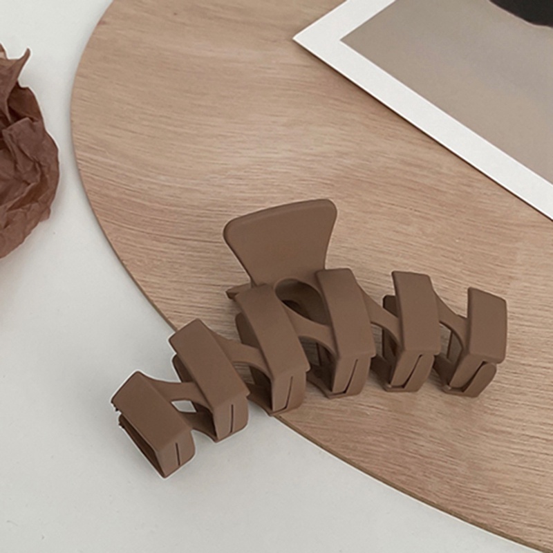 Jepit Rambut Bentuk Hiu Ukuran Besar Untuk Kepala