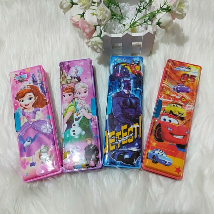 

Tempat pensil krakter cewek + cowok tanpa kalkulator