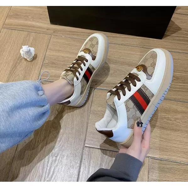 COD BAYAR DI TEMPAT!!! Sepatu  Stripe Canvas Sneakers