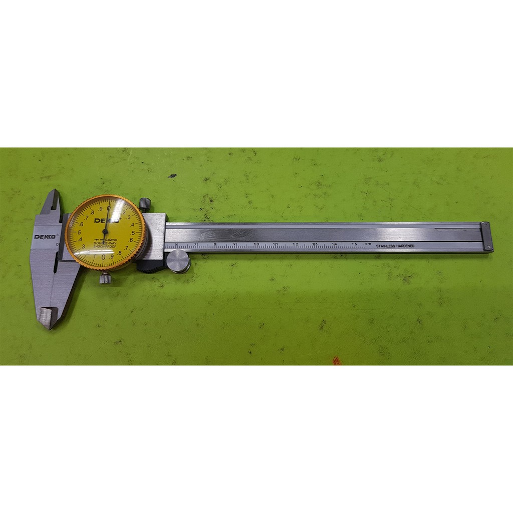 

sigmat dial caliper 15 cm Merk DEKKO
