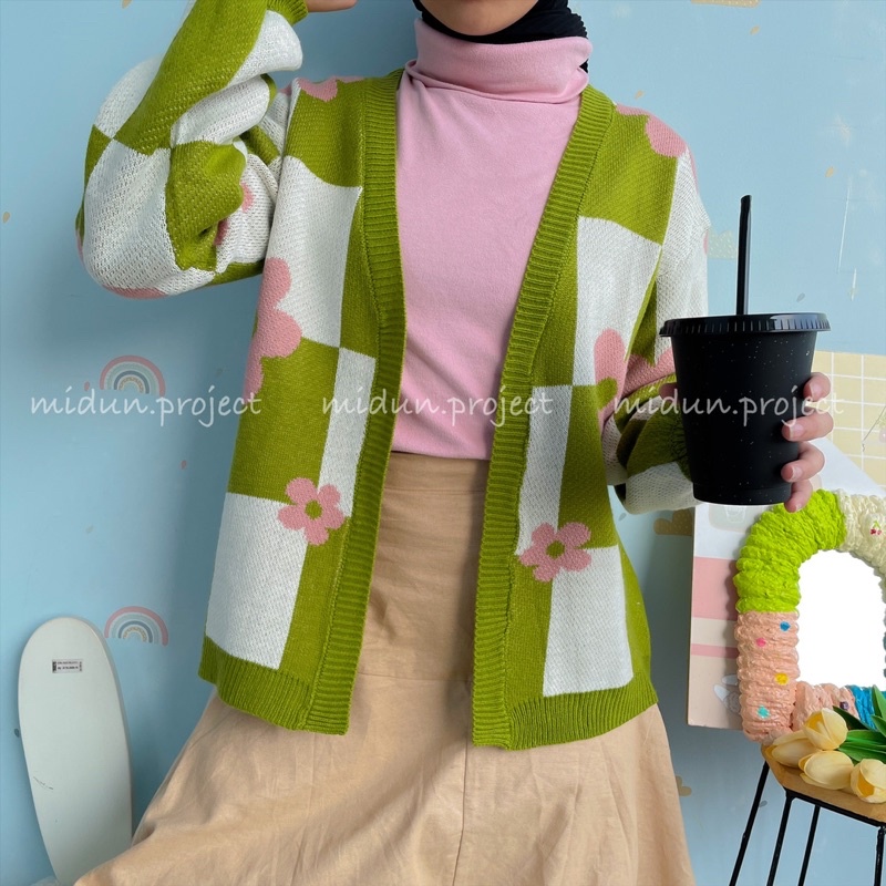 RALINE FLOWERS OUTER