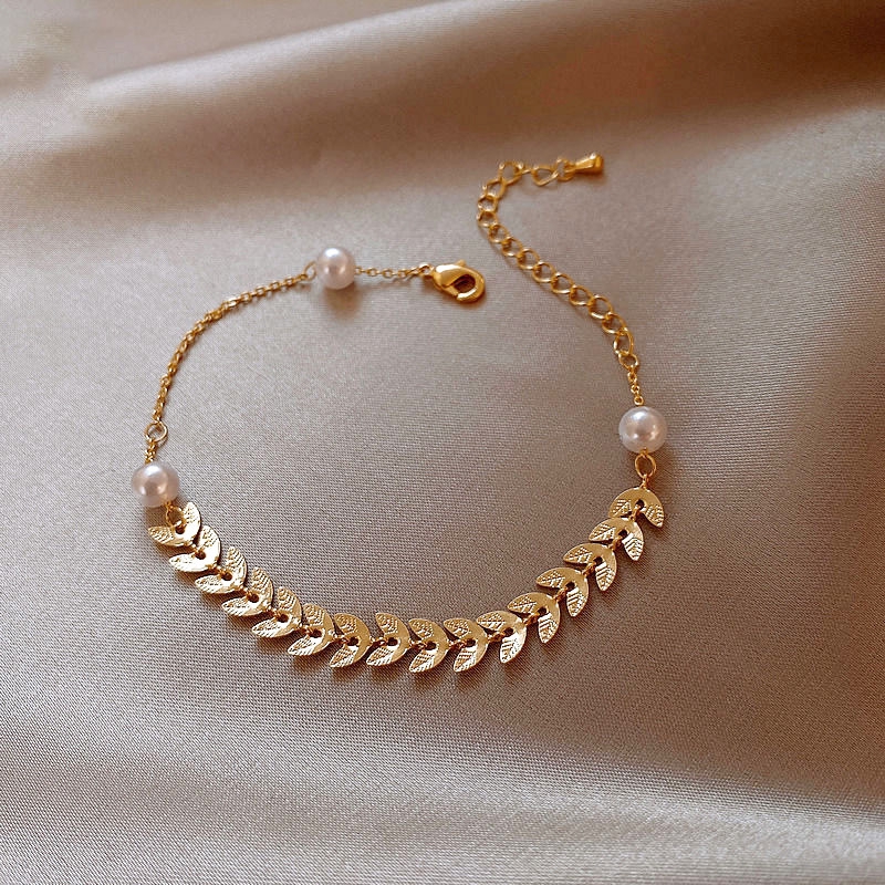 Aksesoris Fashion Wanita Versi Korea Desain Retro Leaf Pearl Bracelet ladies accesories