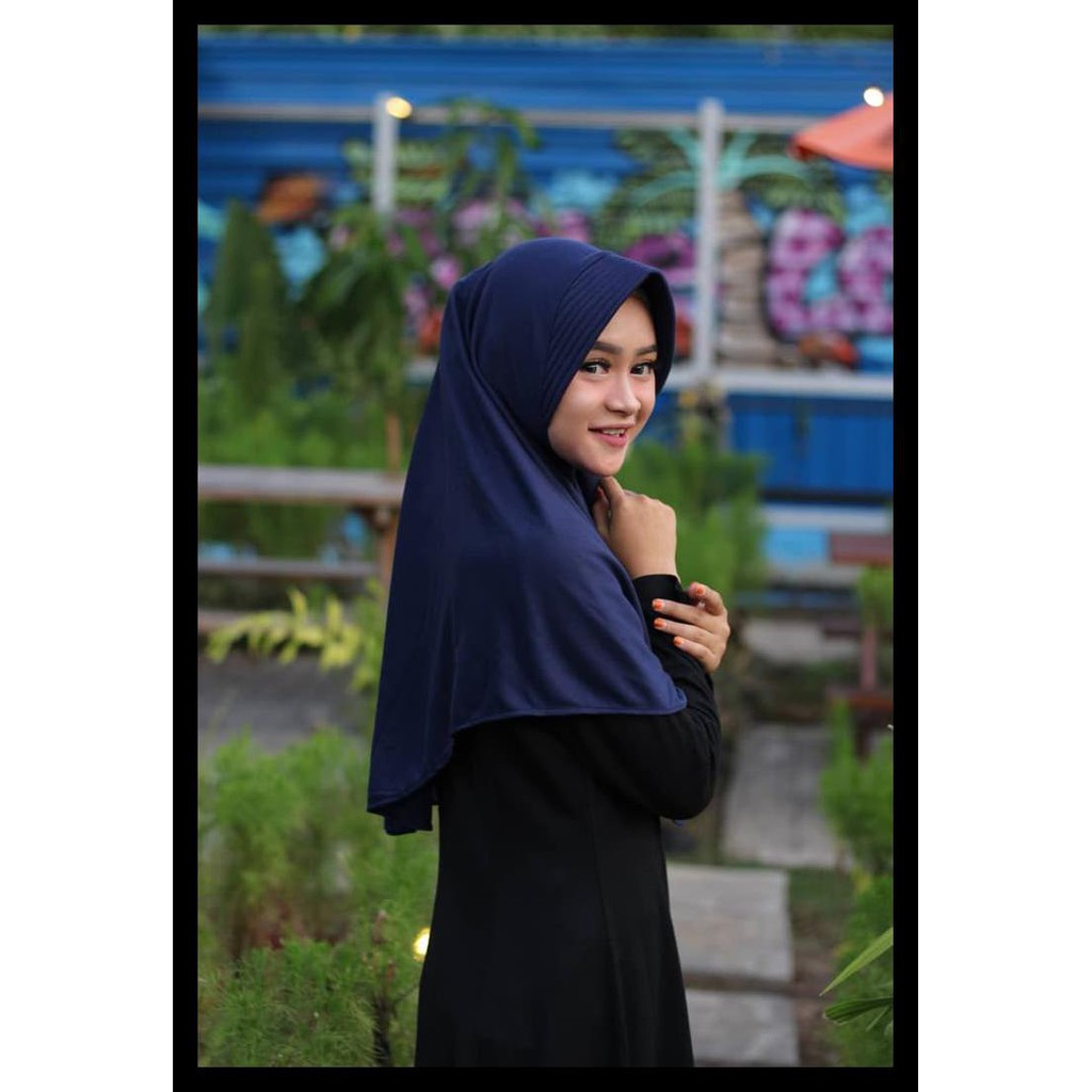 100% TERJAMIN HIJAB INSTAN JILBAB BERGO KAOS KERUDUNG INSTAN PET ANTEM UKURAN M 100%TERLARIS
