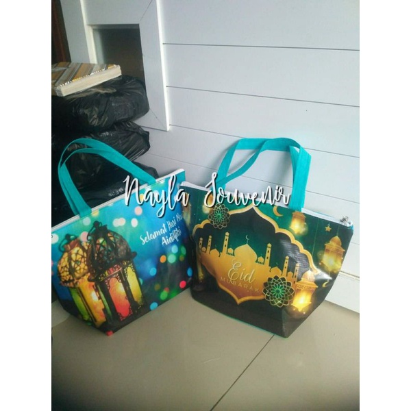 

Tas hantaran lebaran/tas parcel lebaran custom model trapesium