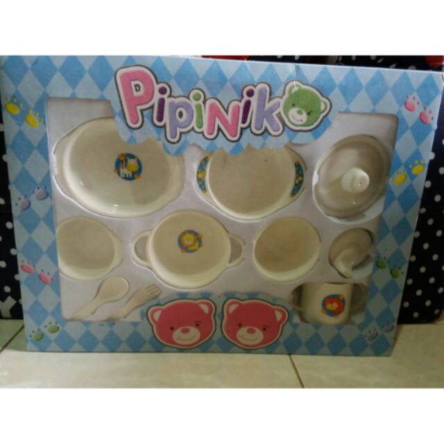 Pipiniko 1 set alat makan