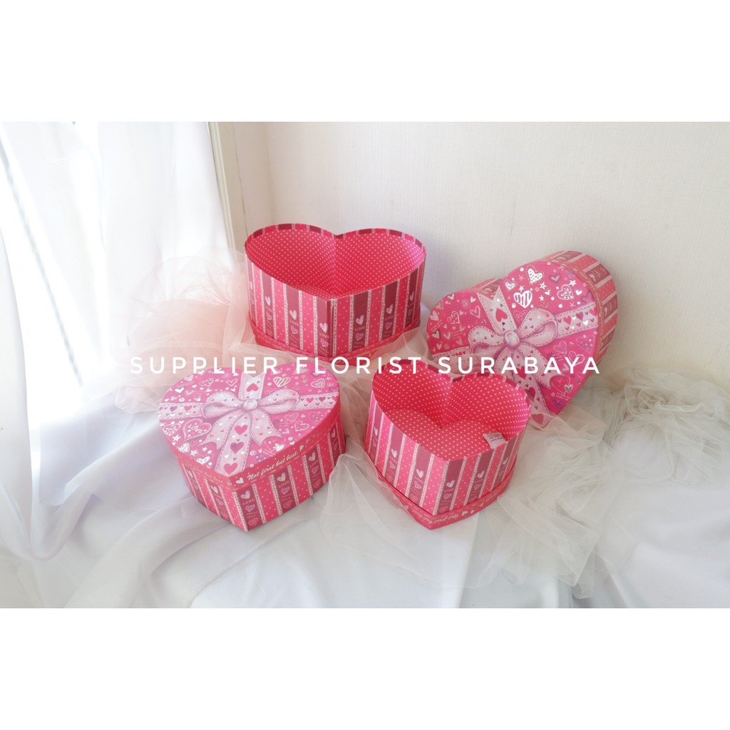 BOX HATI SEDANG 27CM/box bentuk hati/box kertas/box bunga/kotak hati/kotak bunga/kotak stationary
