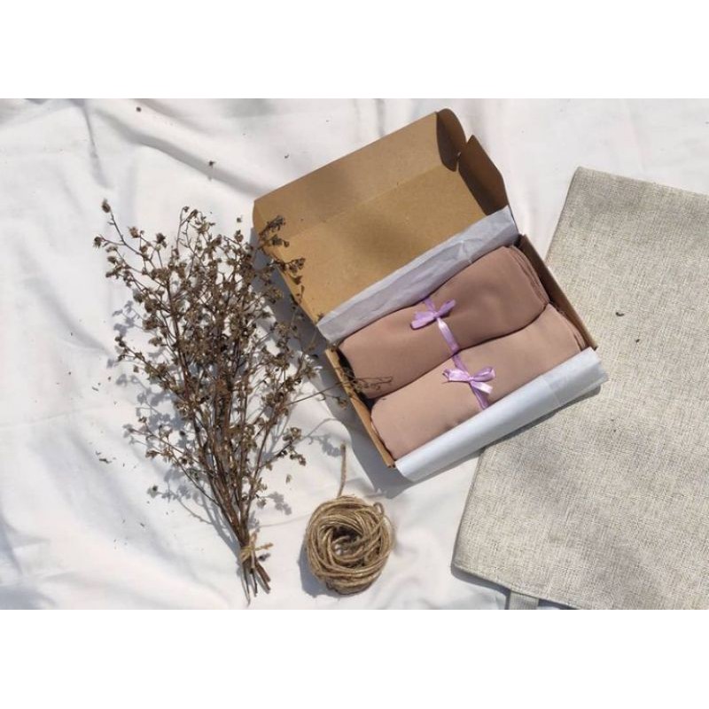 

Hampers krudung isi 2