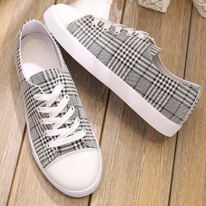 Sepatu Kets Sneakers Wanita Motif Kotak-Kotak Import Korea
