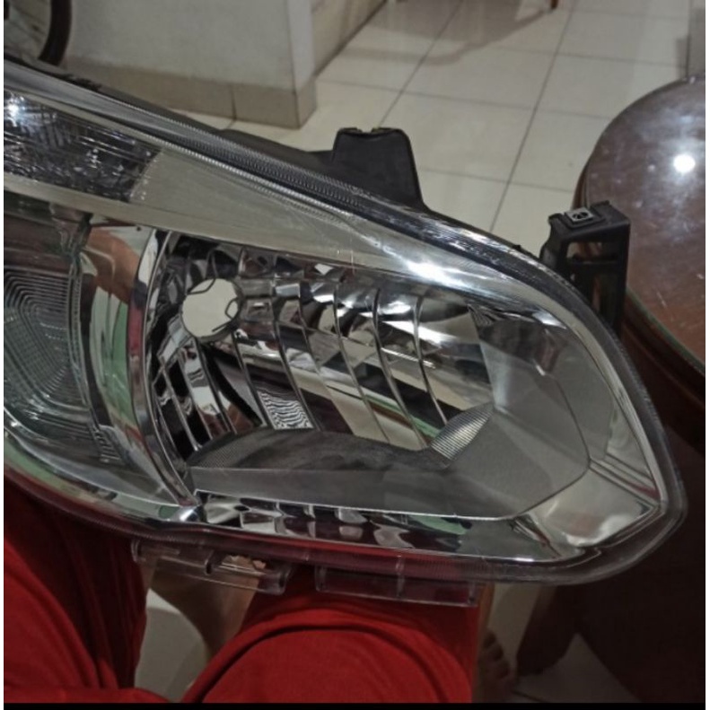 Headlamp lampu depan chevrolet spin