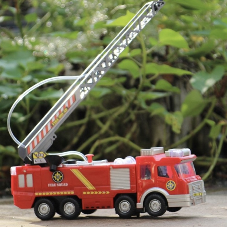 Mobil Pemadam Kebakaran Mainan Bisa Semprot Air Fire Squad Firemen Truck SY732