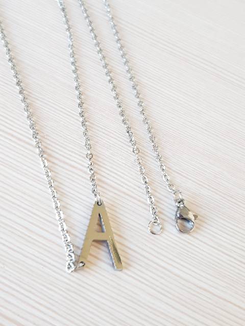 KALUNG KECIL SILVER / Kalung inisial / kalung huruf titanium silver / kalung antikarat import