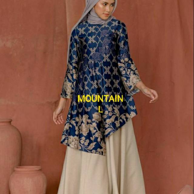 Flores Tunic by Wearing Klamby