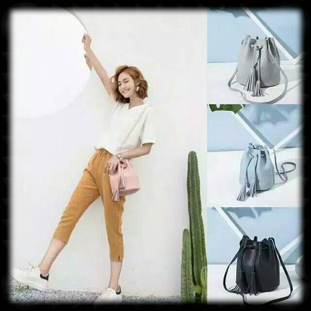 TAS SELEMPANG MINISHOW(tas import miniso) MINISO