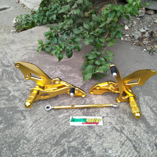 Step recing ub dkt satria fu warna gold