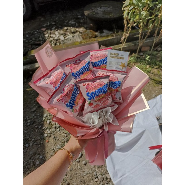 

small size snack bouquet