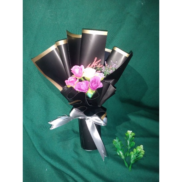 

Bouquet Bunga Kecil | Buket Bunga Kado Murah, Gratis Kartu Ucapan