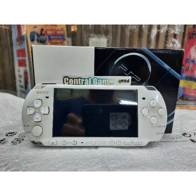 Psp 2000 slim 16gb full games