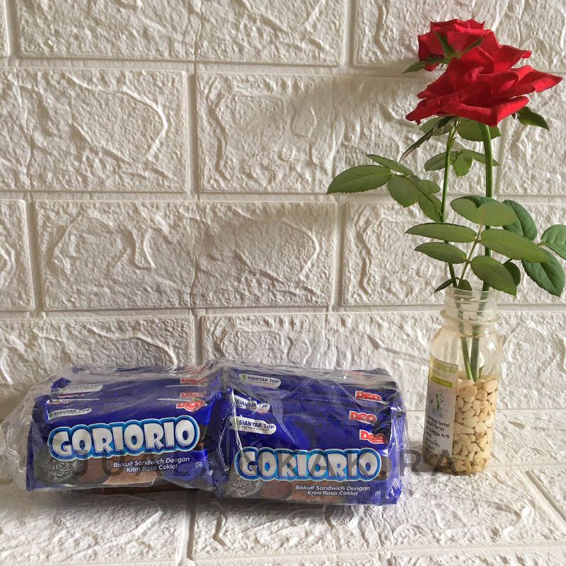 

Biskuit Goriorio Siantartop