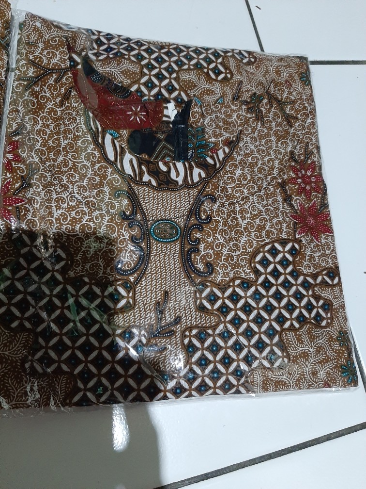 Atasan Batik Dolby Dolbi Dobby Doby Tenun Sutra Tulis Halus Katun Atbm Baron ,sarombit Atasan