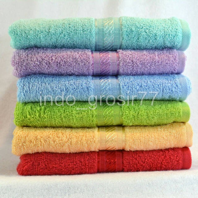 Handuk murah Merah Putih Ukuran Anak (50 x 100)