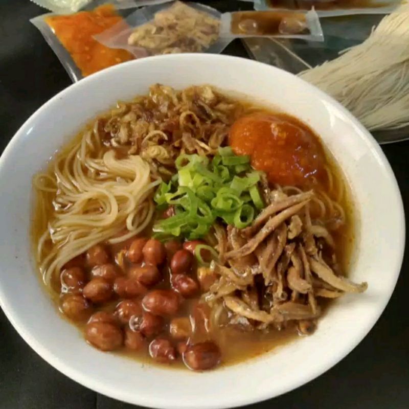 

Mie Misua/Mie kuah/Mie Instan khas kalimantan