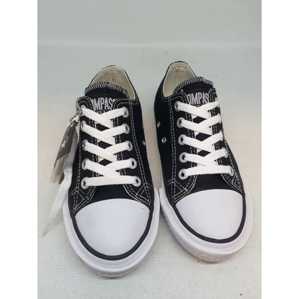 Sepatu Compass Hatrick hitam/putih