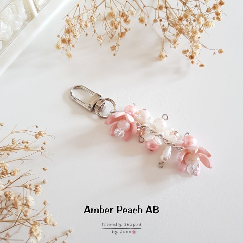 Gantungan Kunci AMBER  / Gantungan Kunci Lucu / Gantungan Tas  wanita / Gantungan Aksesories / / Gantungan Mobil / Aksesories Tas Wanita / Keychain / Bag charm / Gantungan Kunci Custom