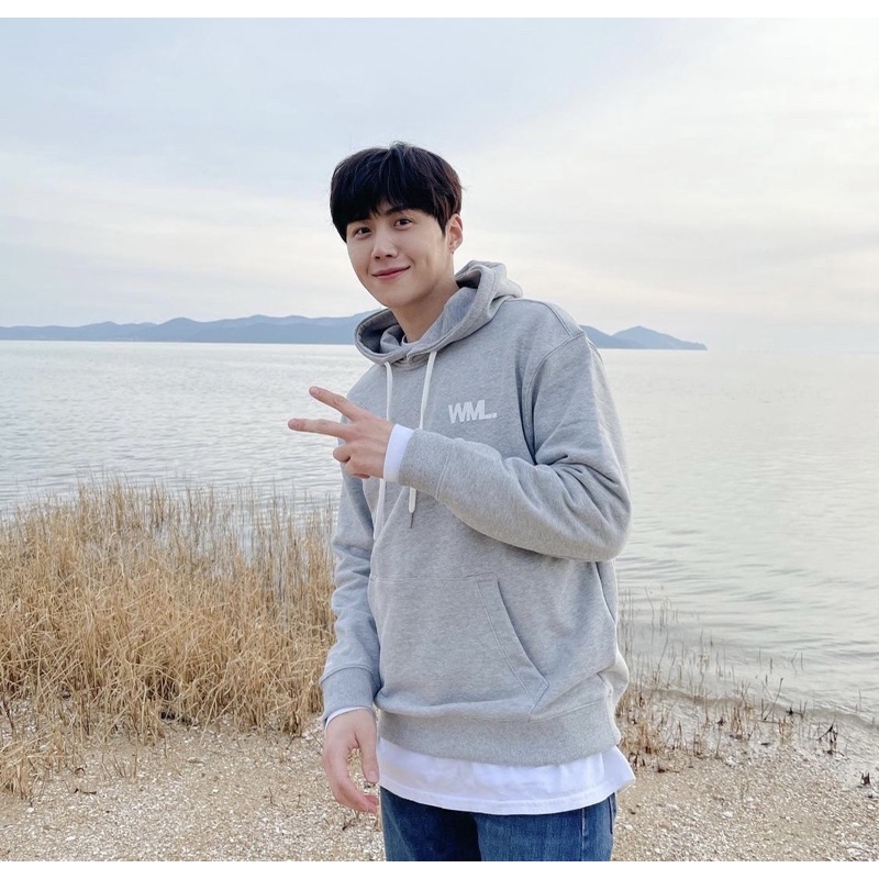 WML Edition Kim Seon Ho Hoodie Size L