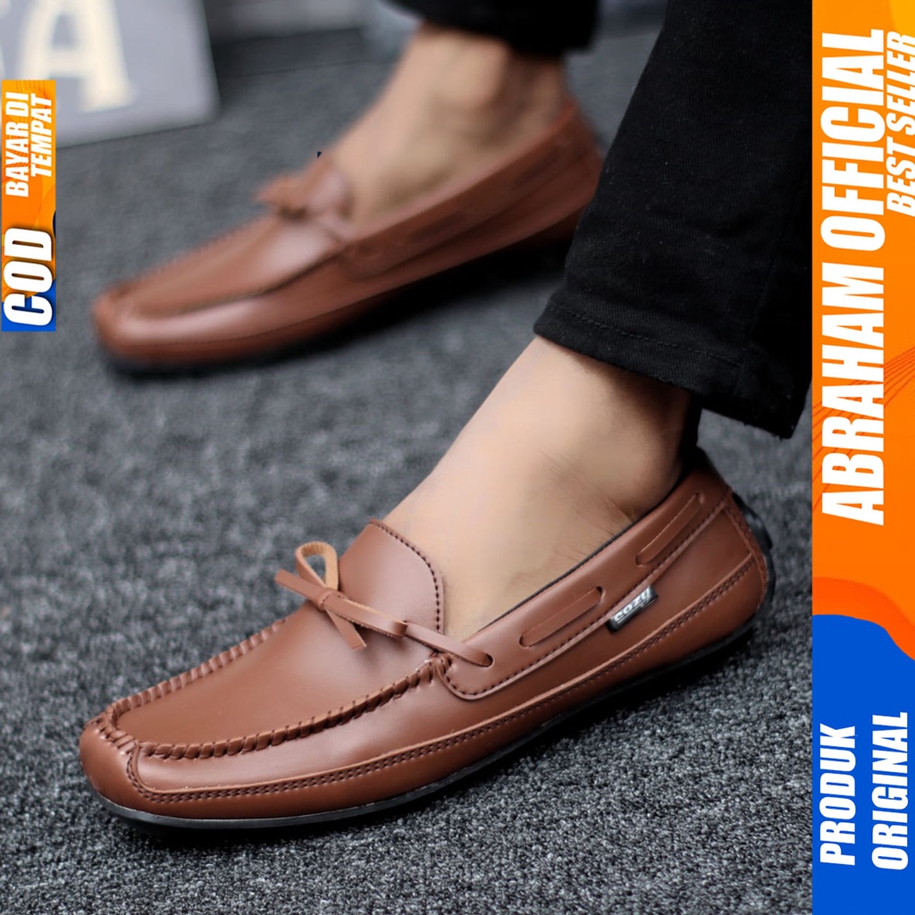 Sepatu Slip On Casual Anti Slip Kerja Santai Hitam Pria Abraham Houston