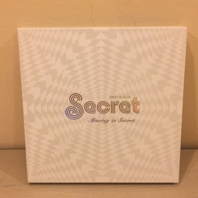 SECRET 1ST ALBUM MOVING IN SECRET