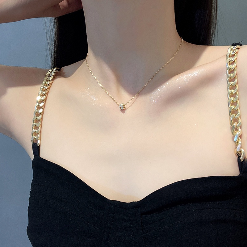 Shuling Korean Style Geometric Irregular Micro-inlaid Diamond Circle Pendant Titanium Necklace Female Fashion Choker Necklace